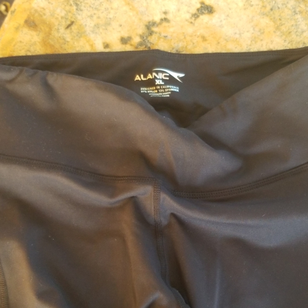 Pants - Picture 2 of 5